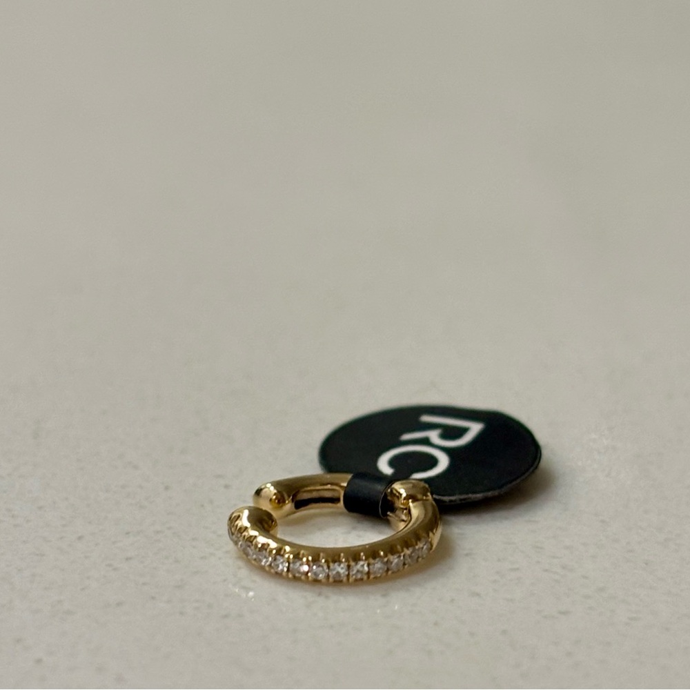 Ring Concierge Mini Diamond ear cuff - Picture 6 of 7